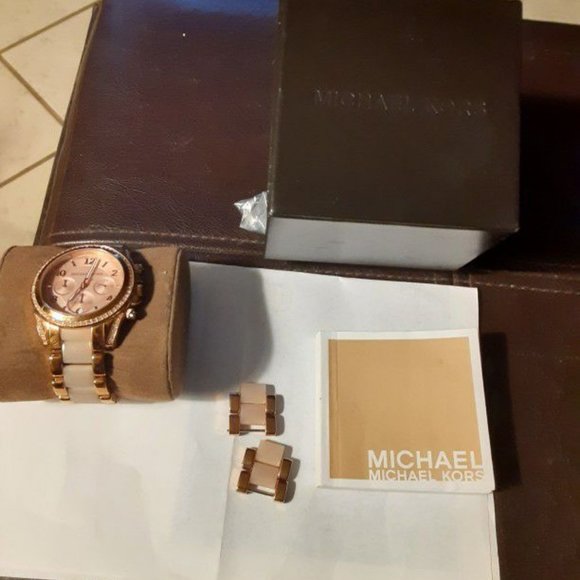 Michael Kors Ladys Watch main image 5